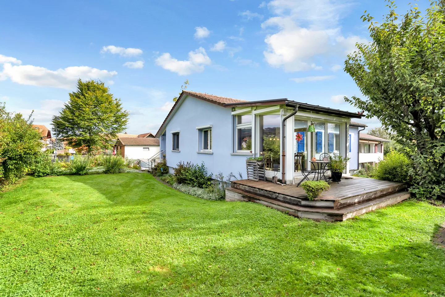Single house for sale - Photo 1 of 13