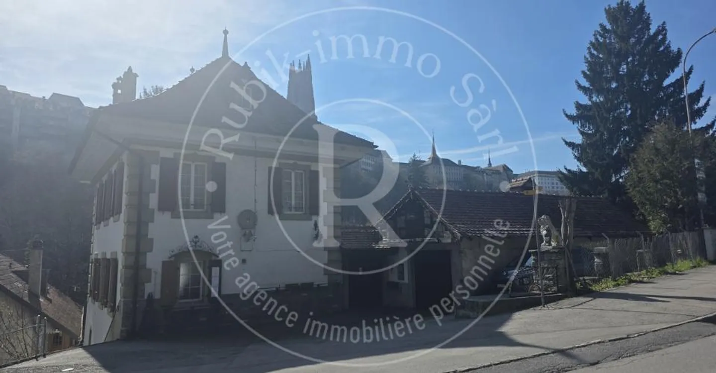 Incantevole casa a schiera a due passi dalla Sarine - Foto 2 di 8