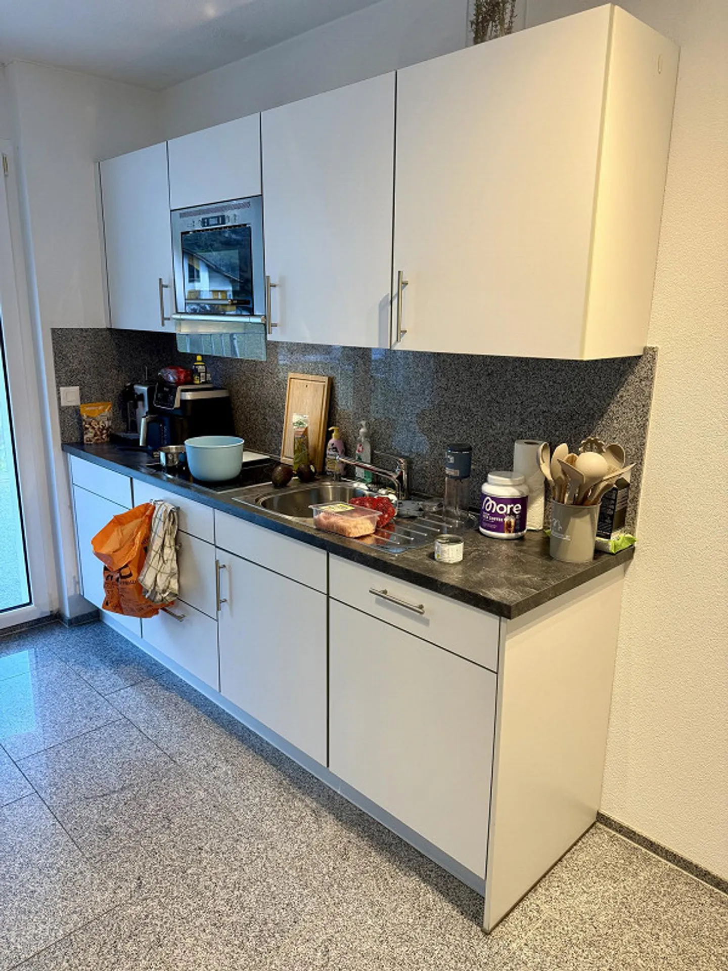 Apartment for rent - Photo 2 of 7