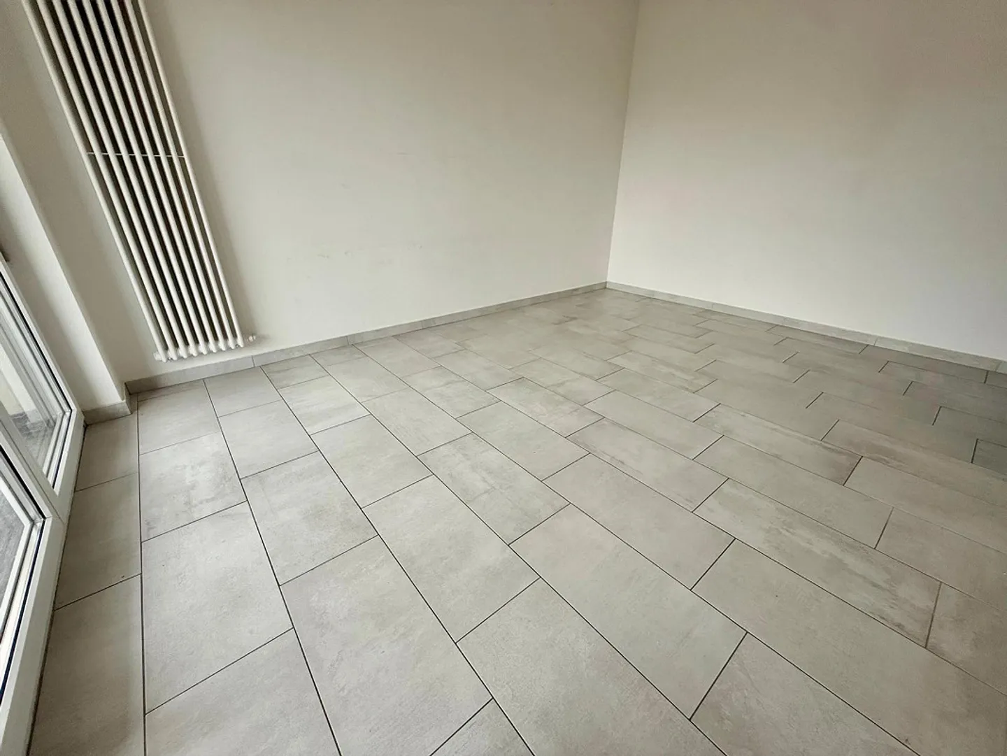 Up to 3 months free - Modern 2.5-room apartment in Balerna - Photo 2 of 10