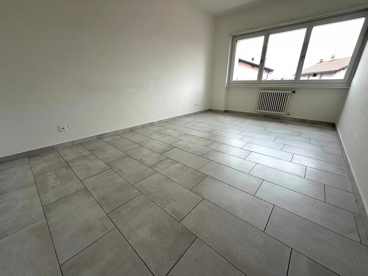 Up to 3 months free - Modern 2.5-room apartment in Balerna - Photo 3 of 10