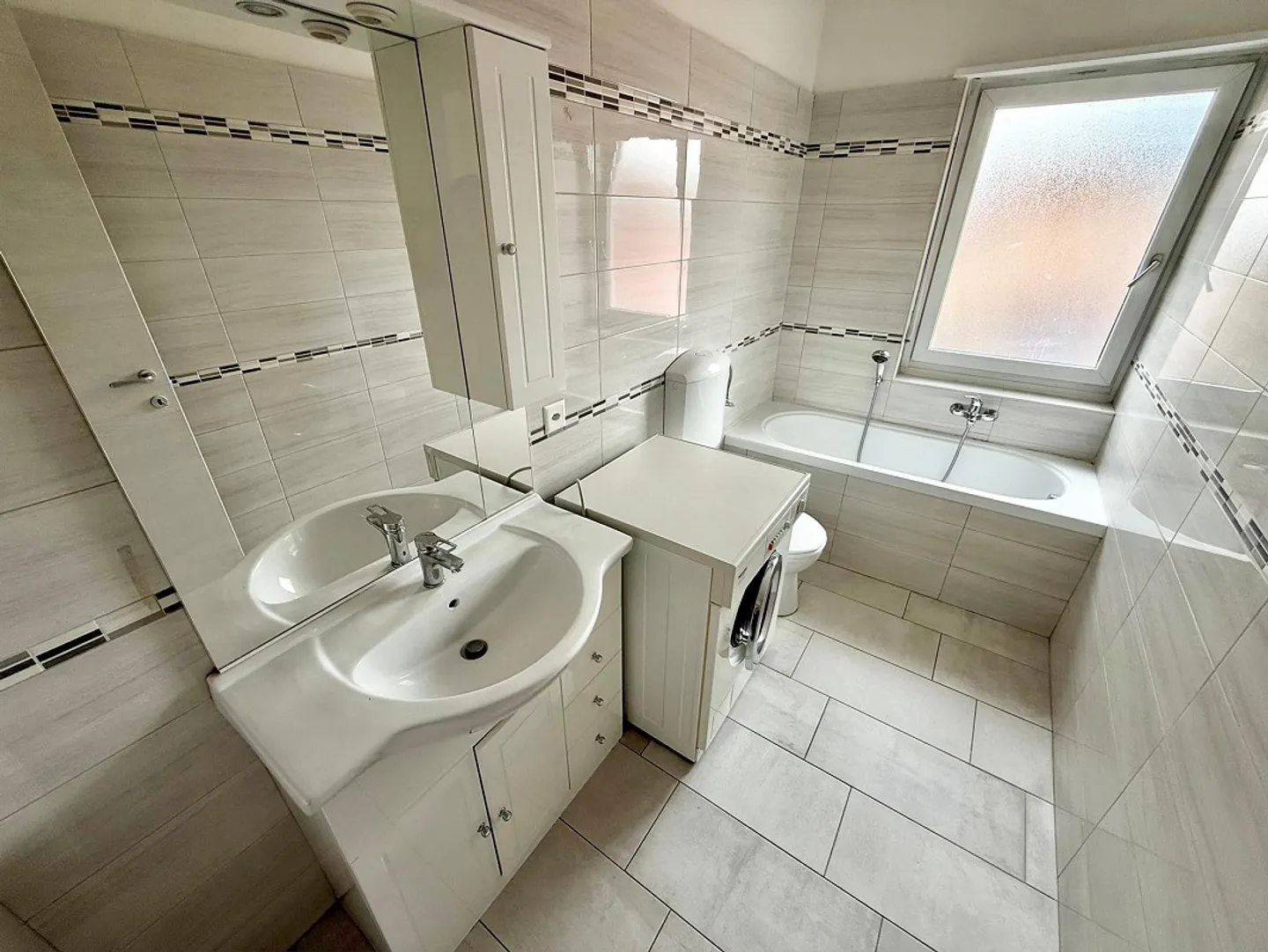 Up to 3 months free - Modern 2.5-room apartment in Balerna - Photo 6 of 10