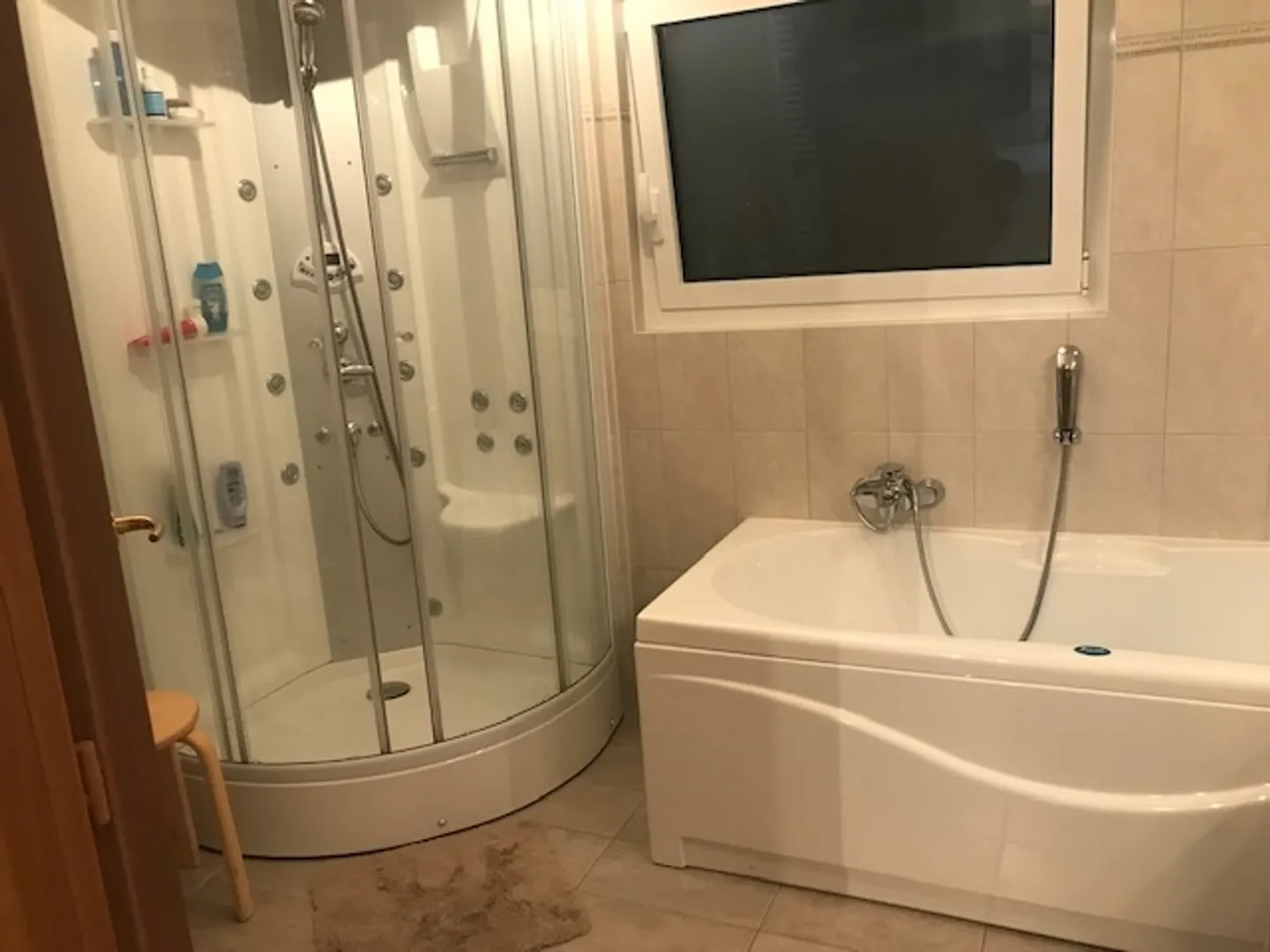 6 Zimmer Doppelhaushälfte - Foto 3 von 4