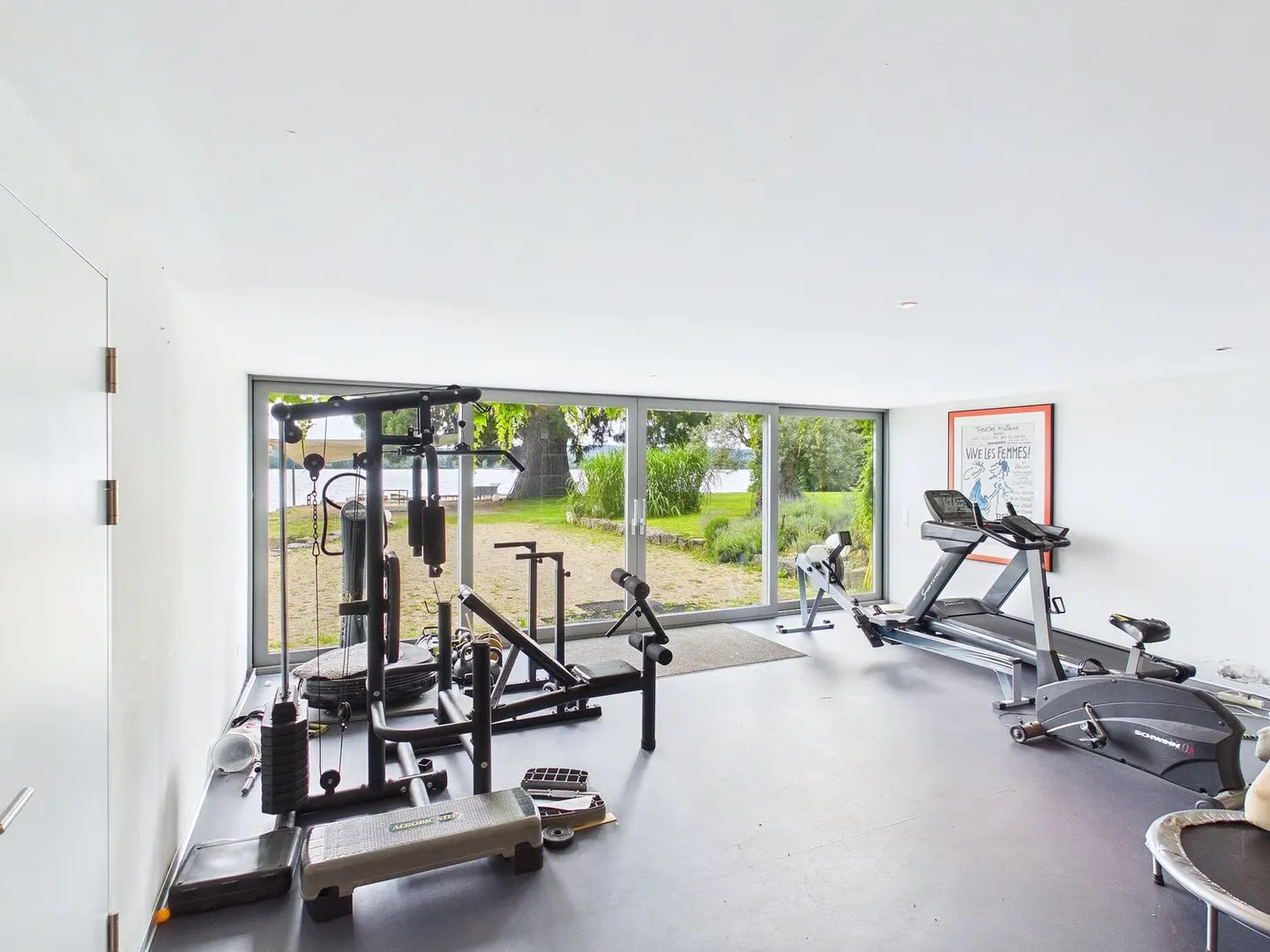 Exclusive Triplex Apartment with Direct Lake Access and Private Boat Dock in Twann-Tüscherz - Photo 13 of 13