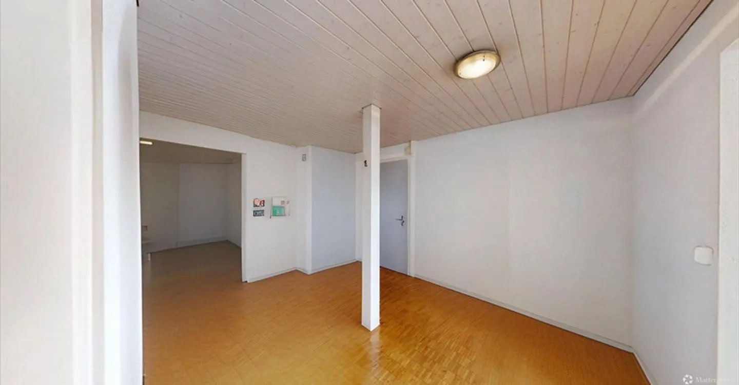 Mischgenutztes Gebäude mieten - Foto 2 von 12