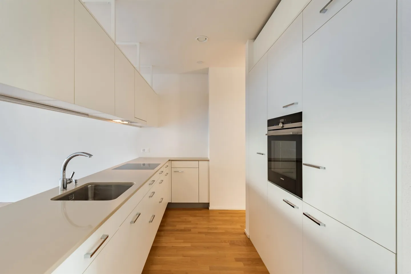 Moderne 2.5 Zimmer Wohnung - Foto 3 von 8