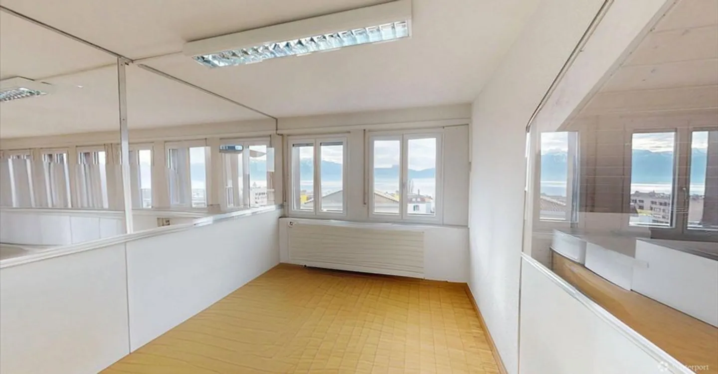 Mischgenutztes Gebäude mieten - Foto 1 von 12