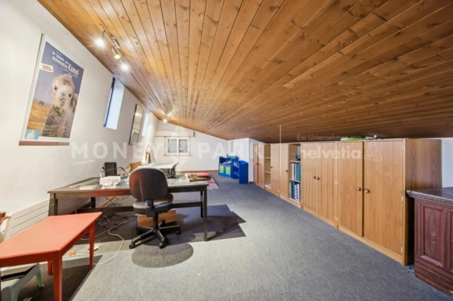 Single-family house with large garden in dream location - Photo 11 of 13