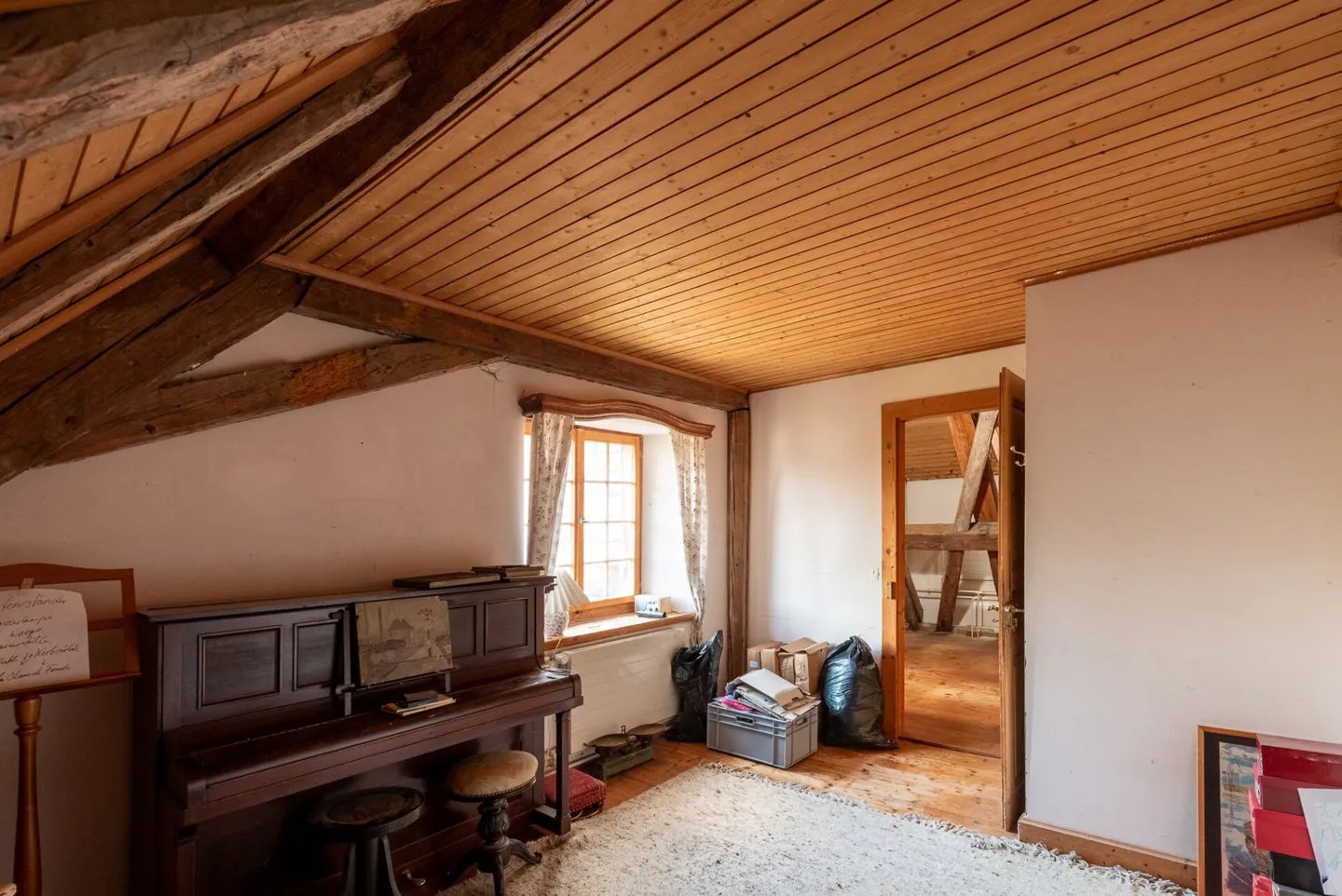 Farmhouse with outbuilding - Photo 21 of 28
