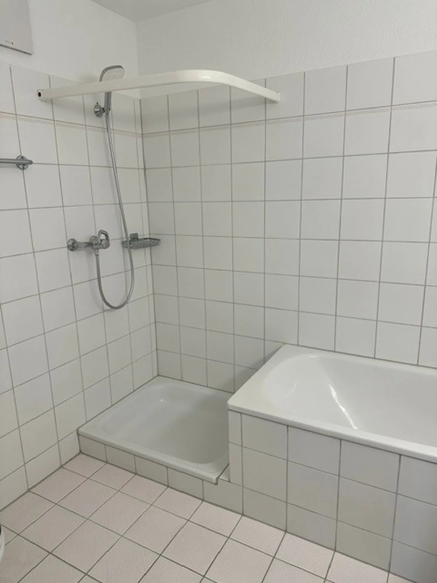 Geräumige Wohnung in Wildegg - Foto 3 von 9