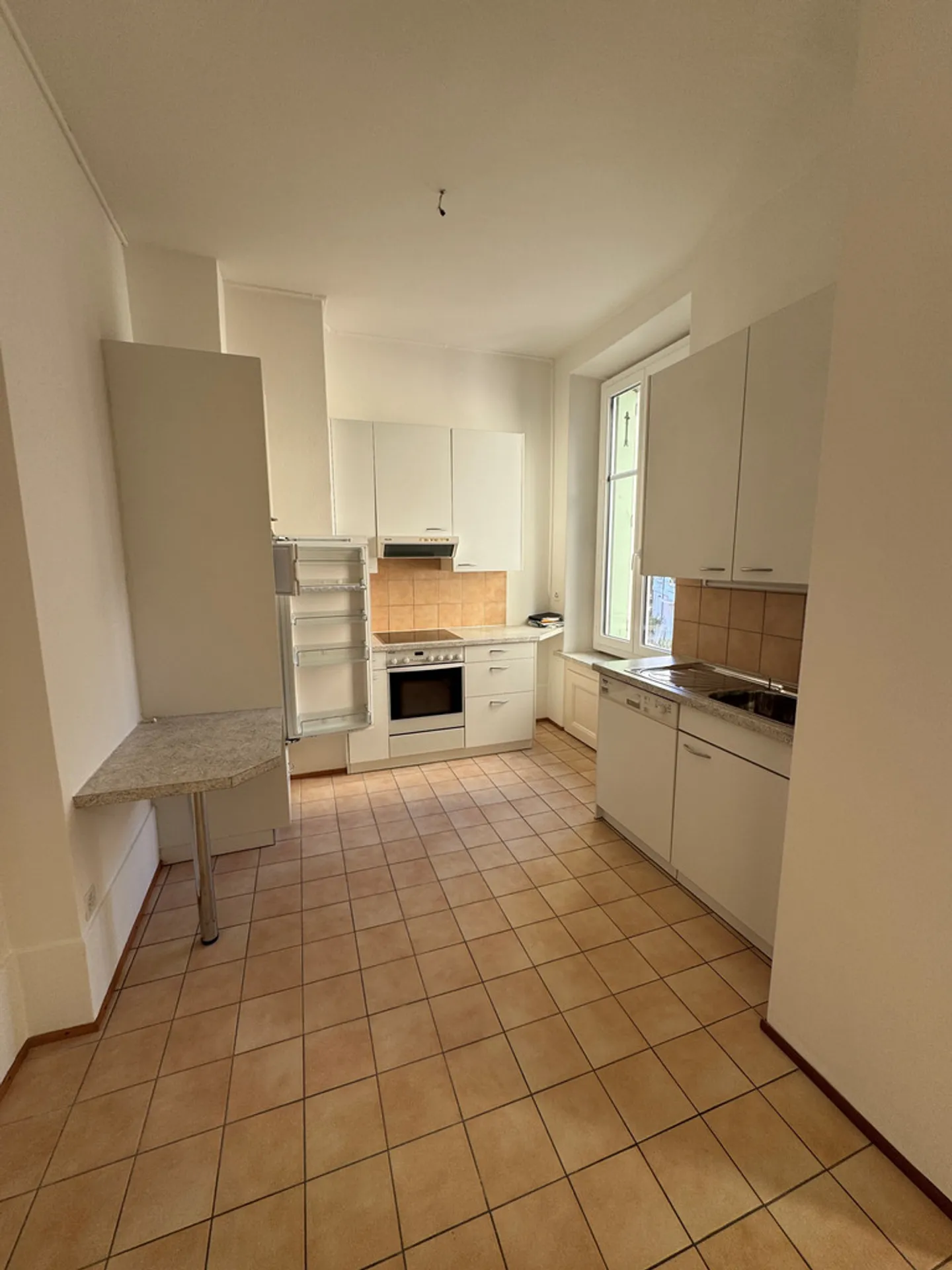 For rent for a limited duration - Photo 9 of 12
