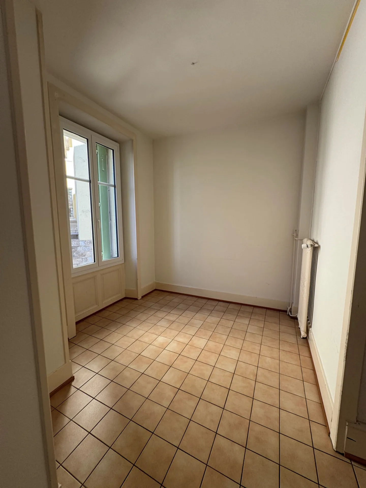 For rent for a limited duration - Photo 10 of 12