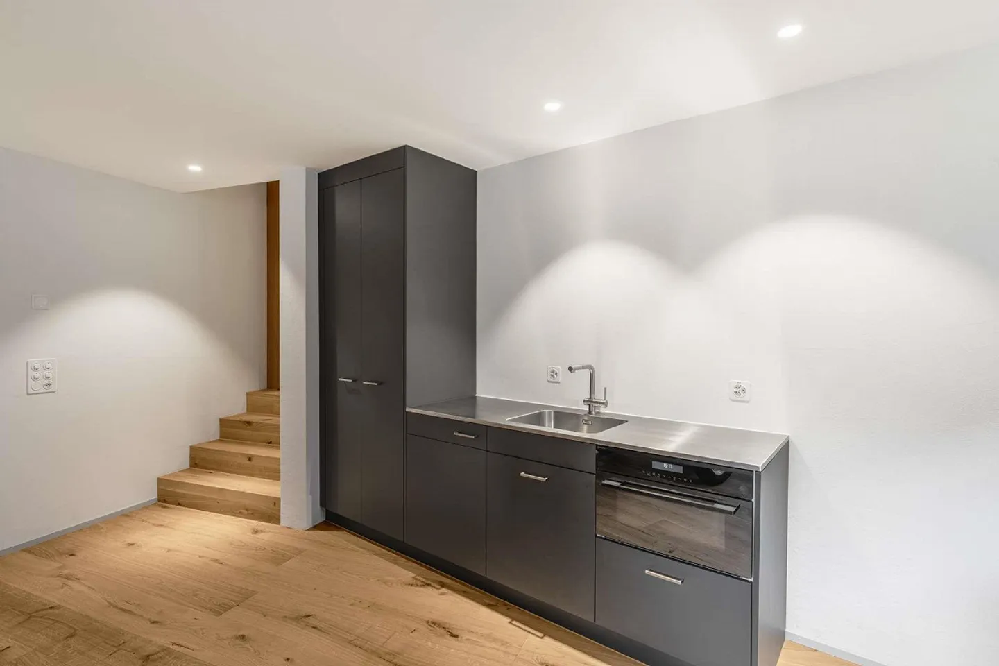 Thurtalstrasse - Bestehender Charme, modernes Arbeiten. - Foto 3 von 6