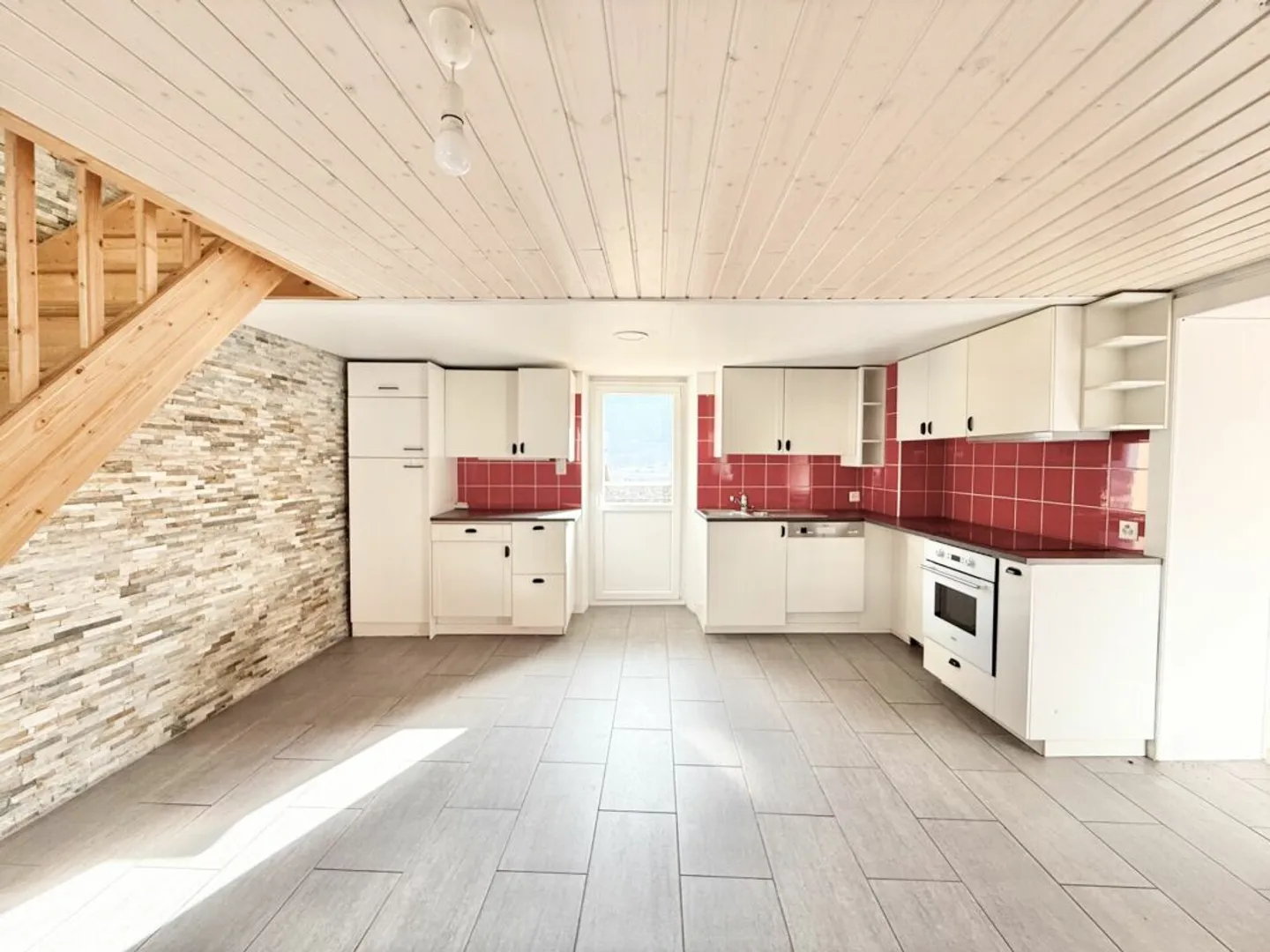 House with 2 apartments in Fully - Photo 5 of 15