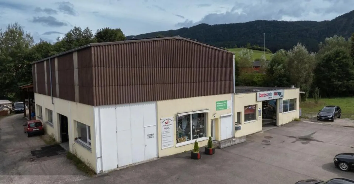 Industrial Building with Large Space - Photo 3 of 12
