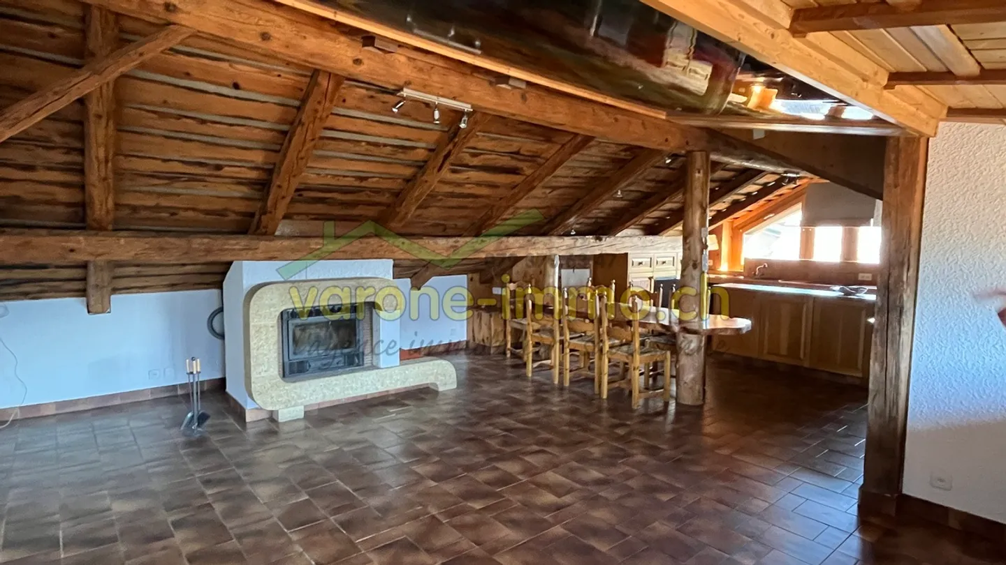 Casa con due appartamenti a Roumaz/Savièse - Foto 2 di 17