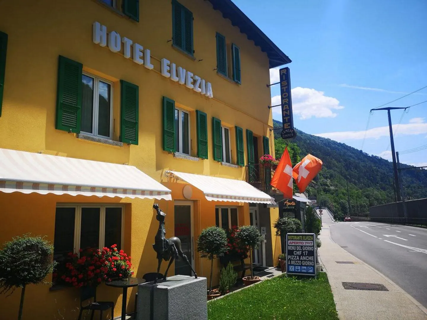 Hotel Ristorante Elvezia con alloggio, 8 posteggi e terrazza copert... - Foto 4 di 4