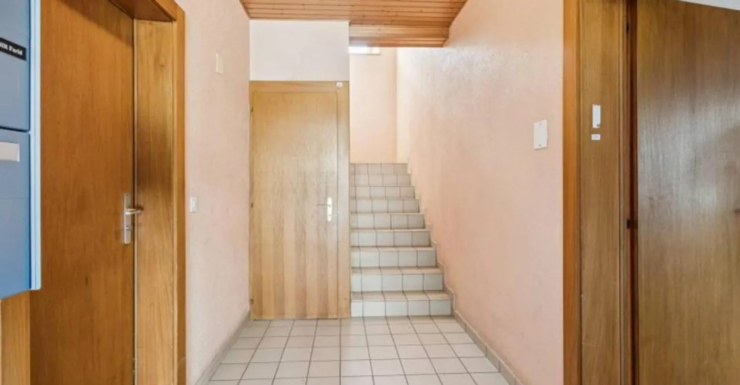 Gemischtes Gebäude in Oron - Foto 2 von 13