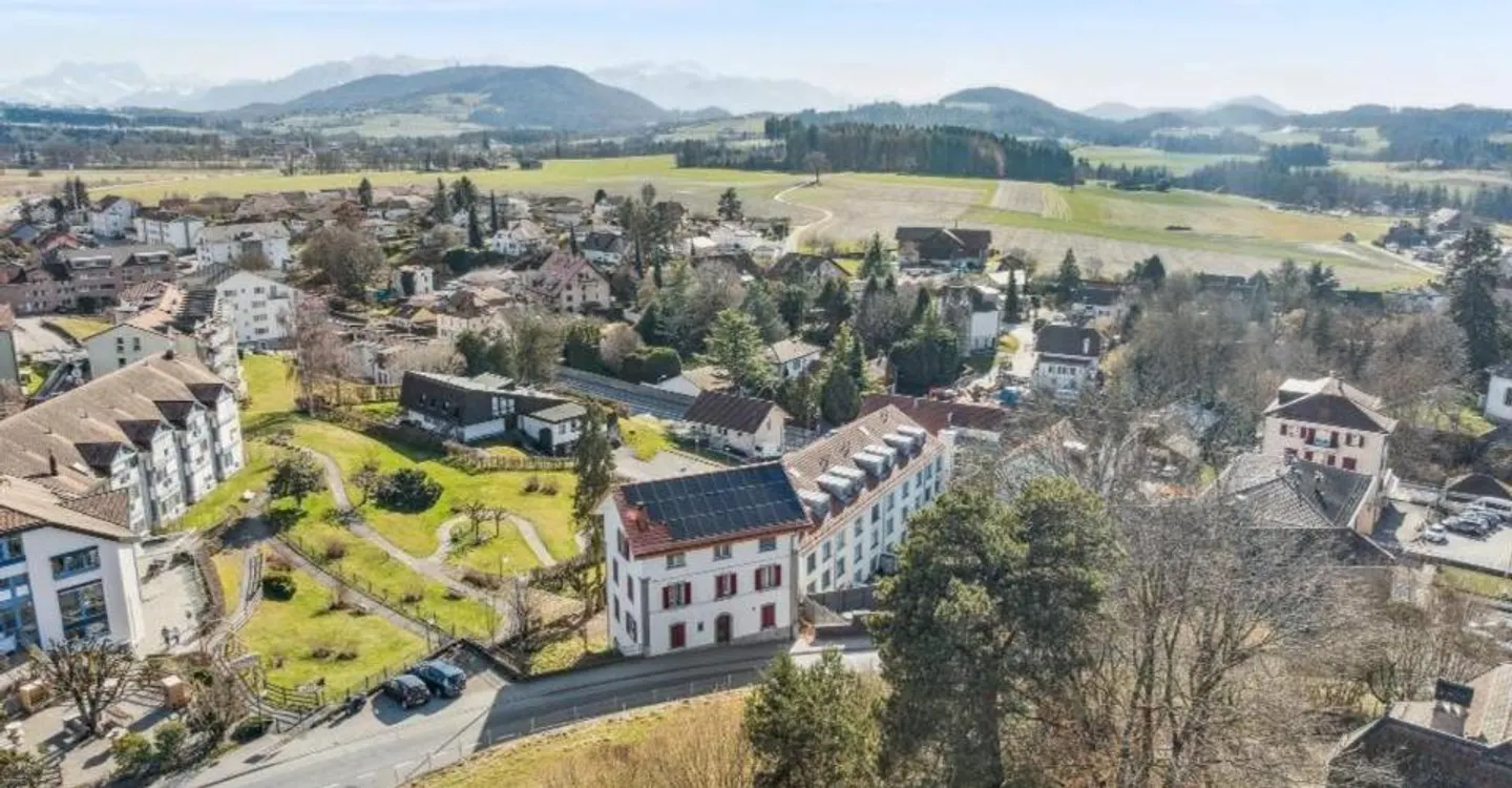 Gemischtes Gebäude in Oron - Foto 13 von 13
