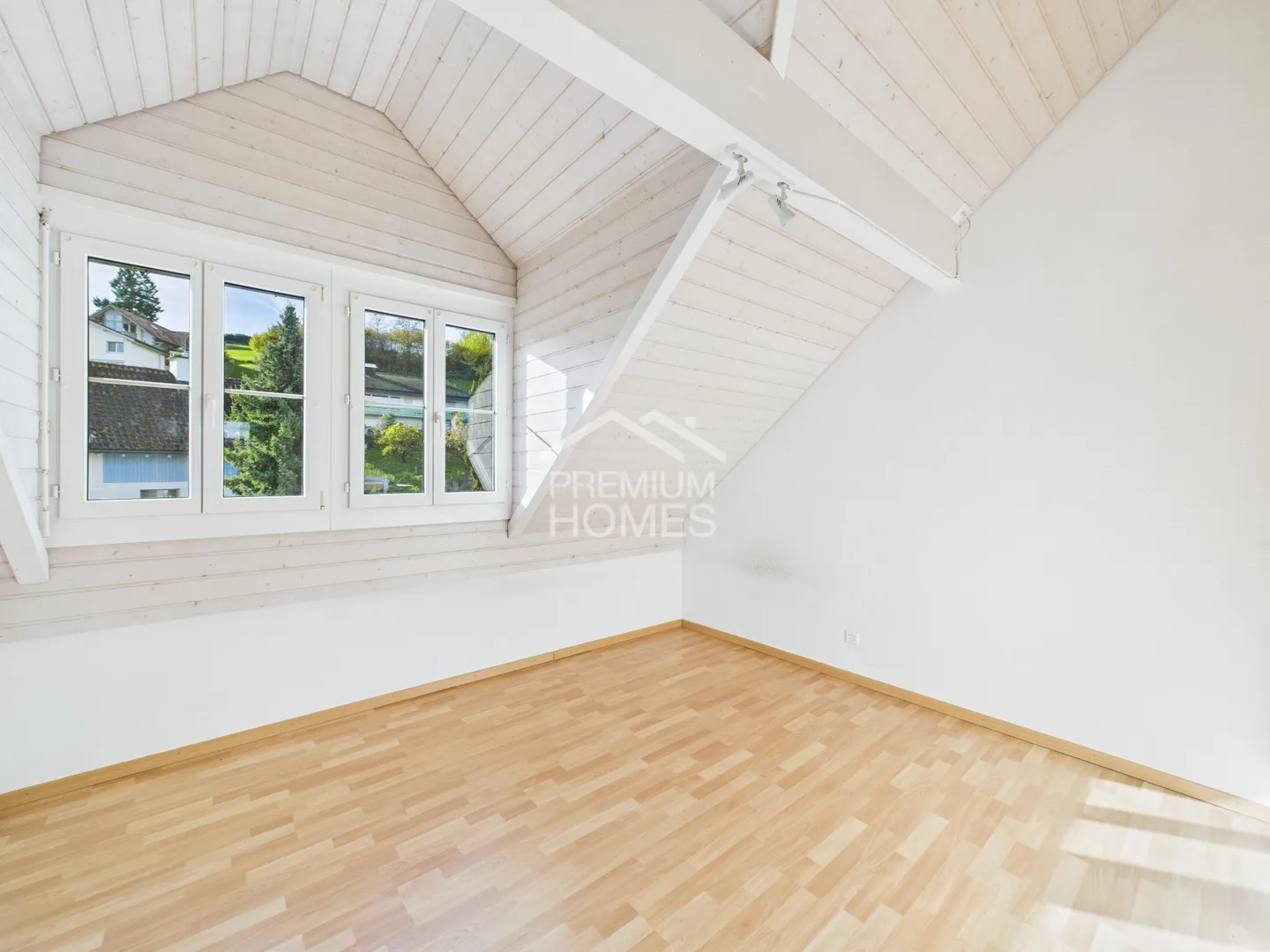 Attique à vendre - Photo 5 sur 8