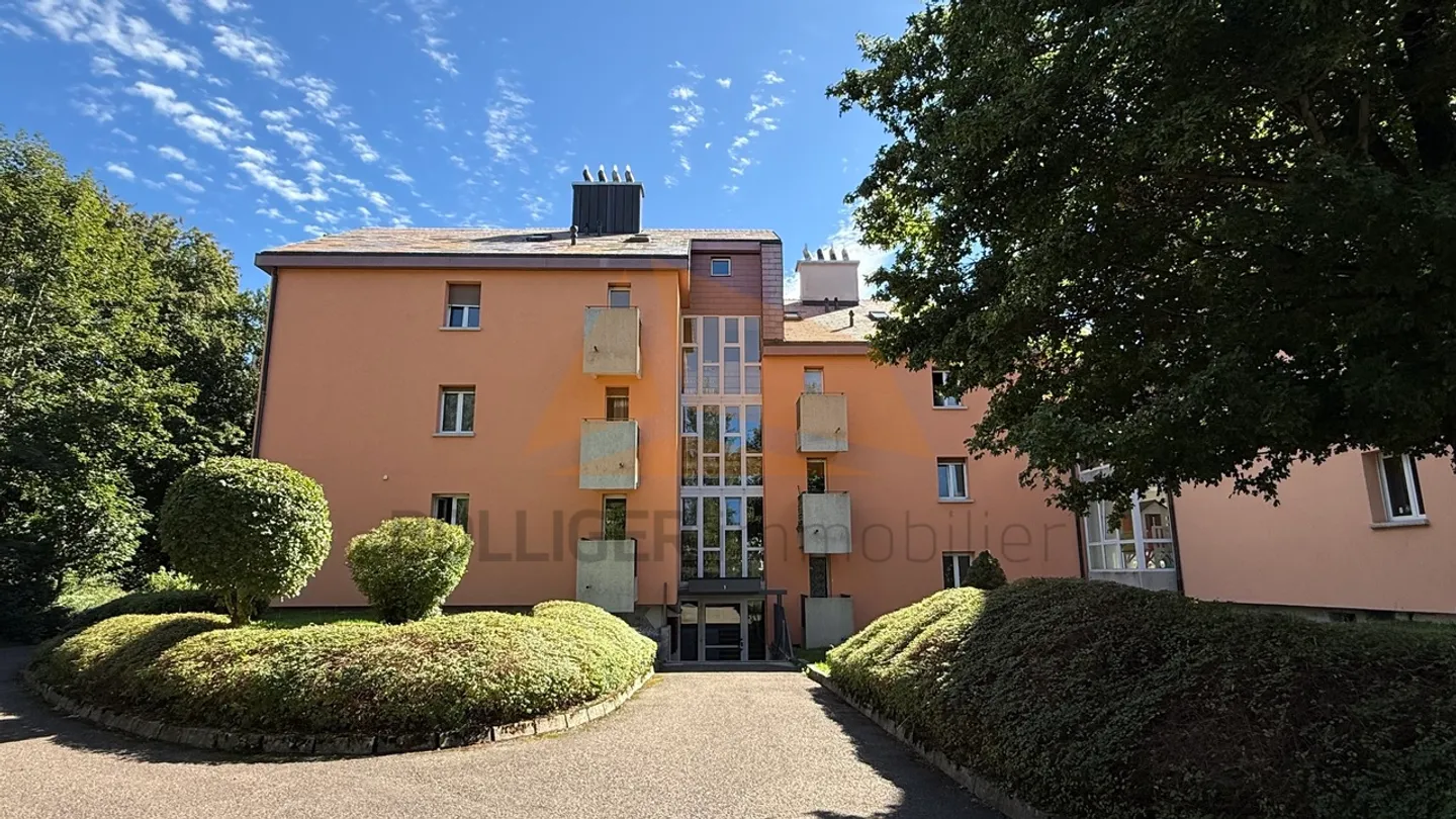 «A VENDRE
APPARTEMENT DE 4.5 PIÈCES EN PPE
ET PLACE DE PARC INTÉRIEURE» - Photo 4 sur 10