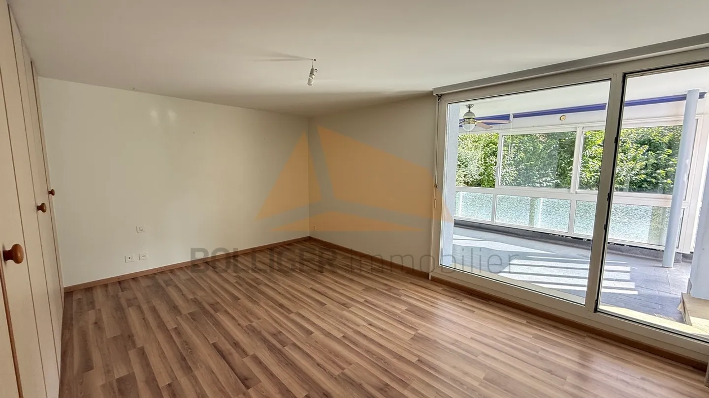 «A VENDRE
APPARTEMENT DE 4.5 PIÈCES EN PPE
ET PLACE DE PARC INTÉRIEURE» - Photo 9 sur 10