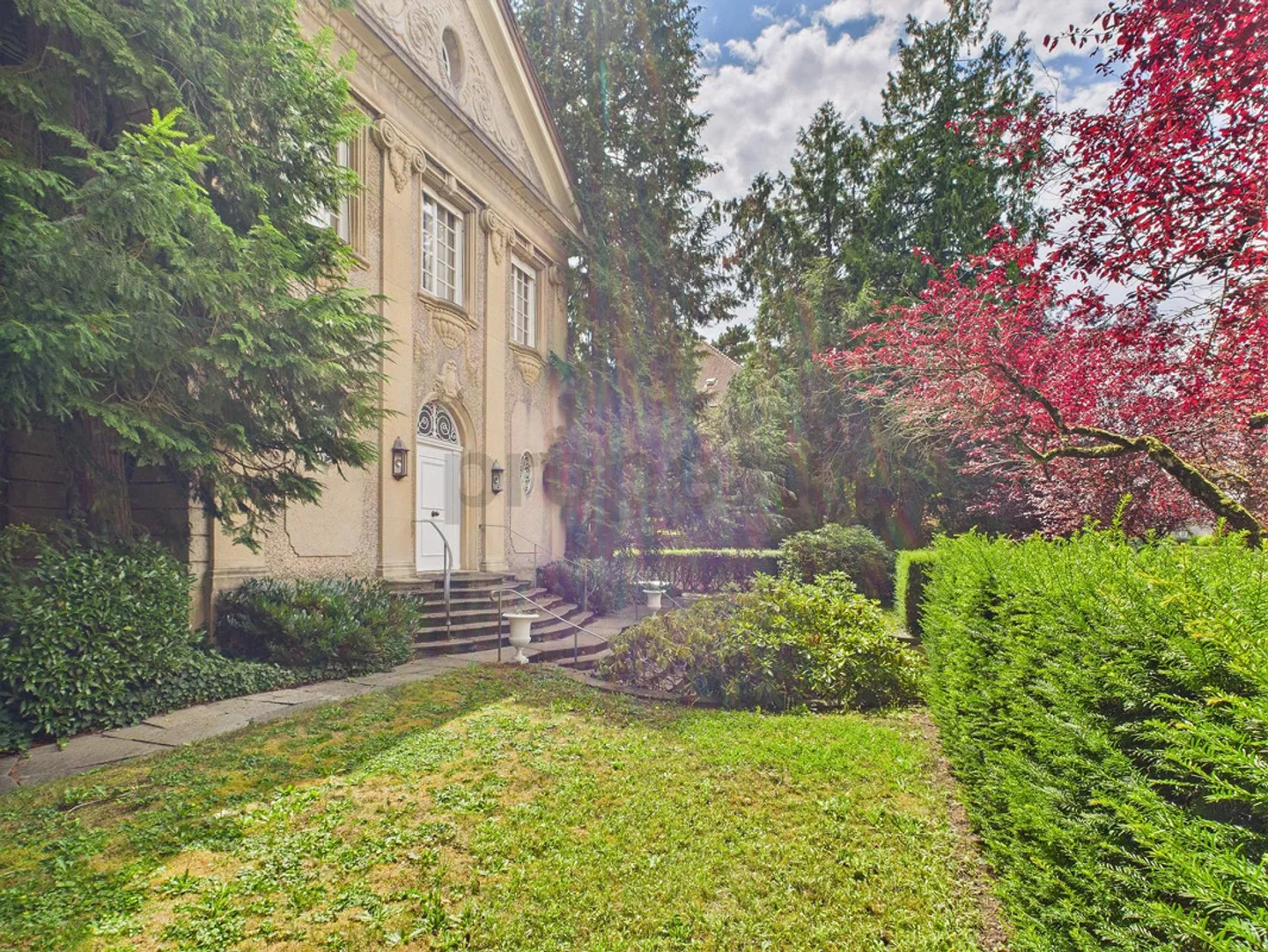 Première villa sur le Bruderholz – Un voyage à travers l'architecture élégante - Photo 2 sur 14