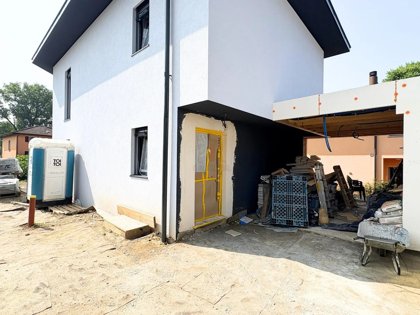 Last Solution for Immediate Delivery - Photo 13 of 13