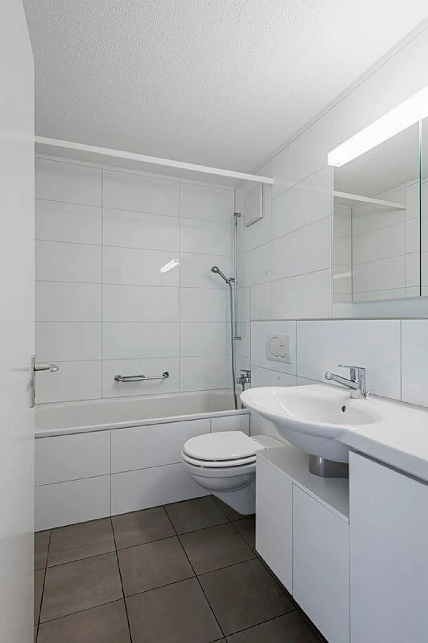 Appartamento moderno in un complesso ben curato - Foto 3 di 8