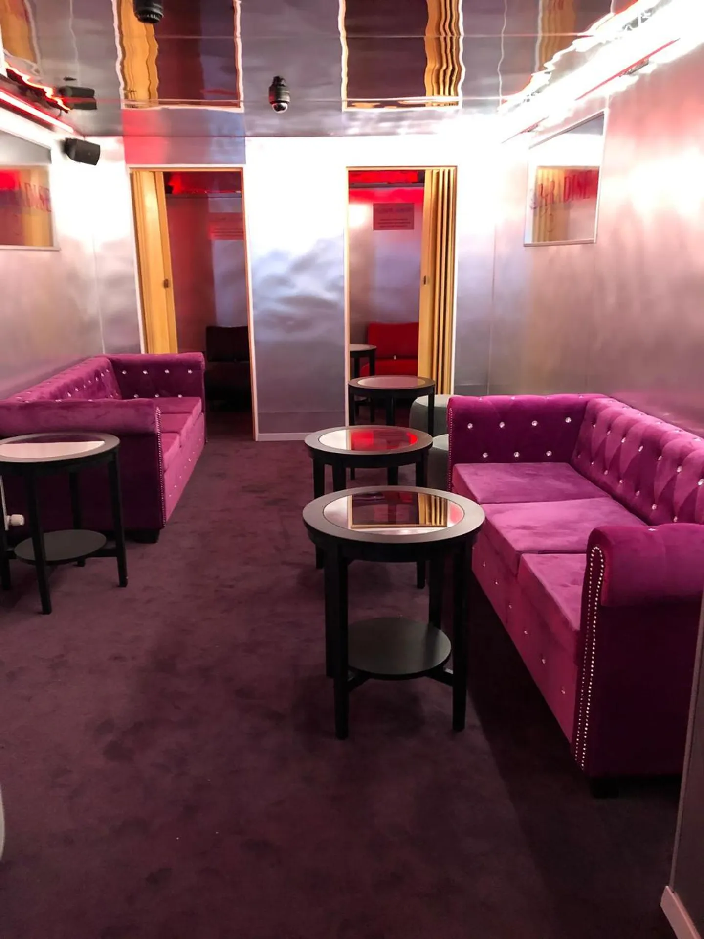 Bar avec fond de commerce - Photo 2 sur 5