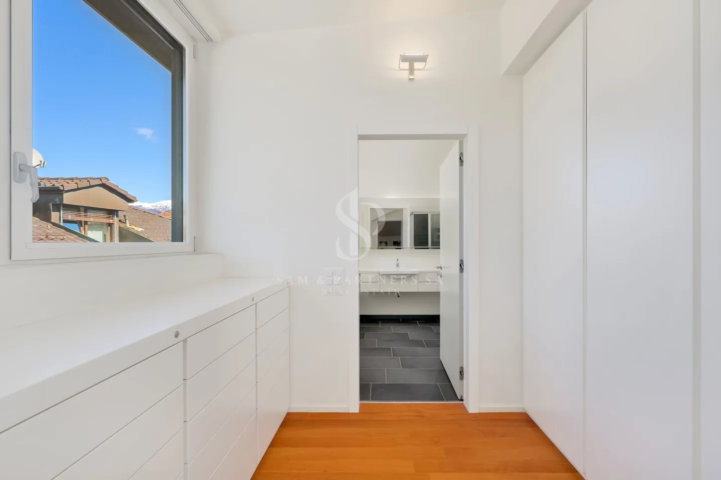 Exclusive Penthouse in the Heart of the City - Photo 8 of 16