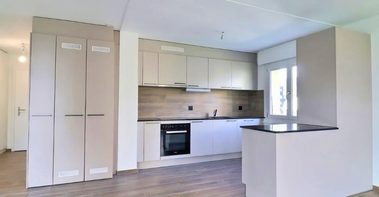 Bulle - Charmante renovierte 3,5-Zimmer-Wohnung - Foto 1 von 6