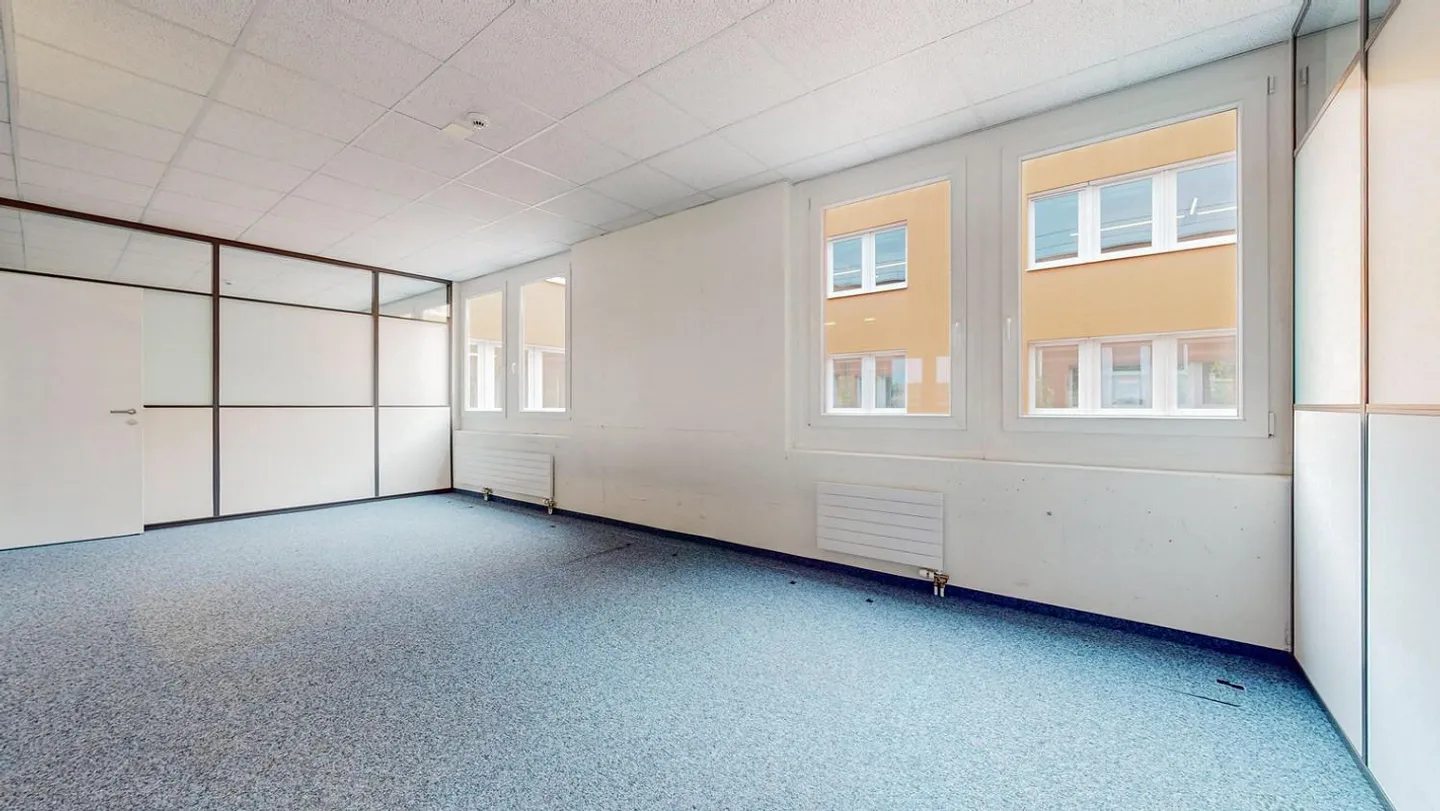 Bezugsbereites Büros in Dättwil - Foto 8 von 10