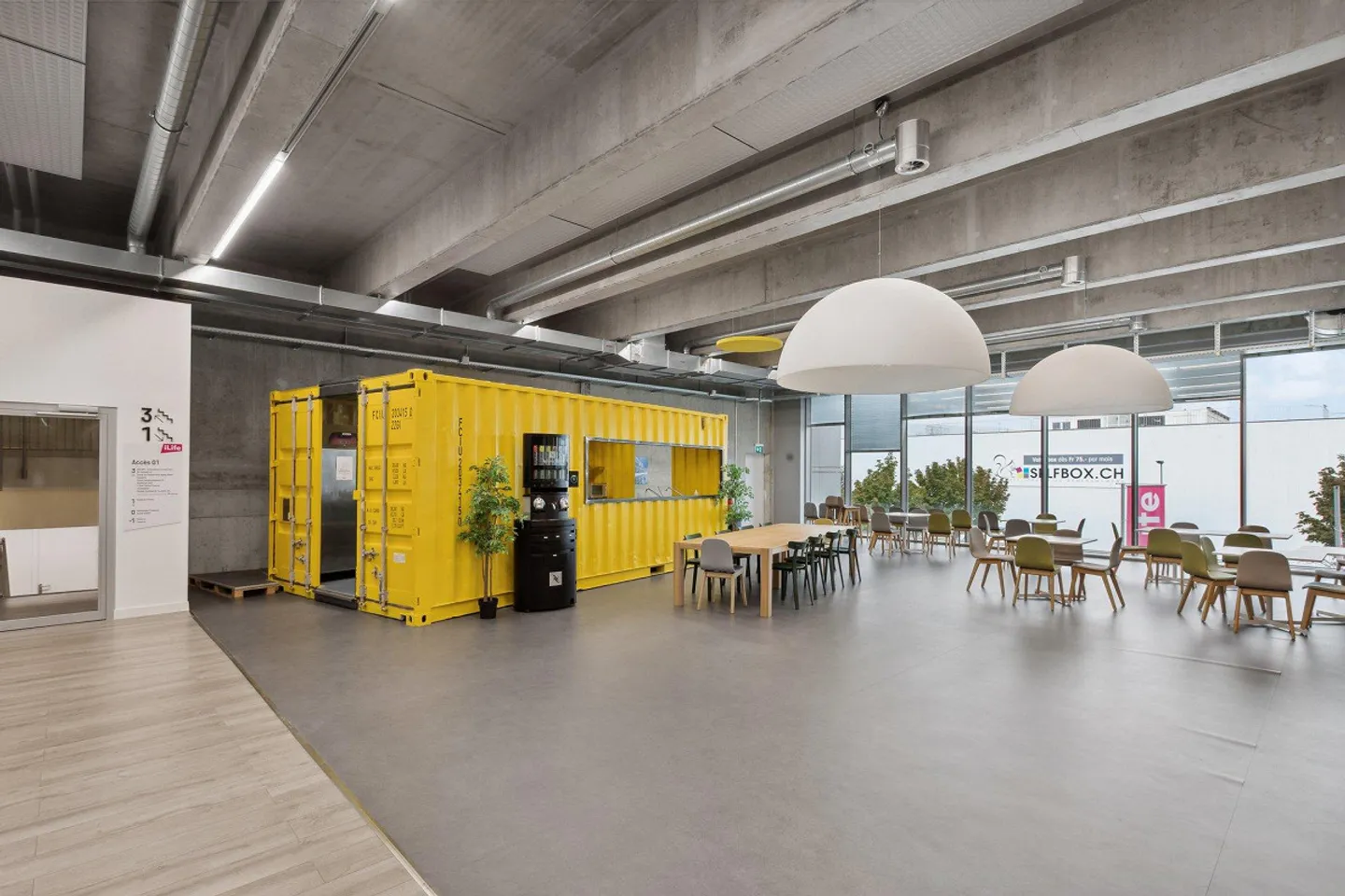 Scopri il tuo nuovo showroom o spazio ufficio al Centro iLife a ... - Foto 6 di 6