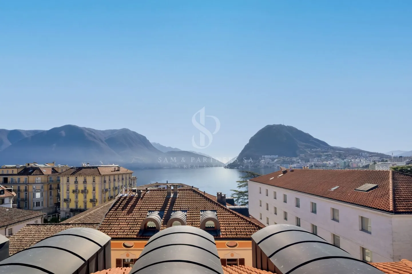 Exclusive Penthouse in the Heart of the City - Photo 16 of 16