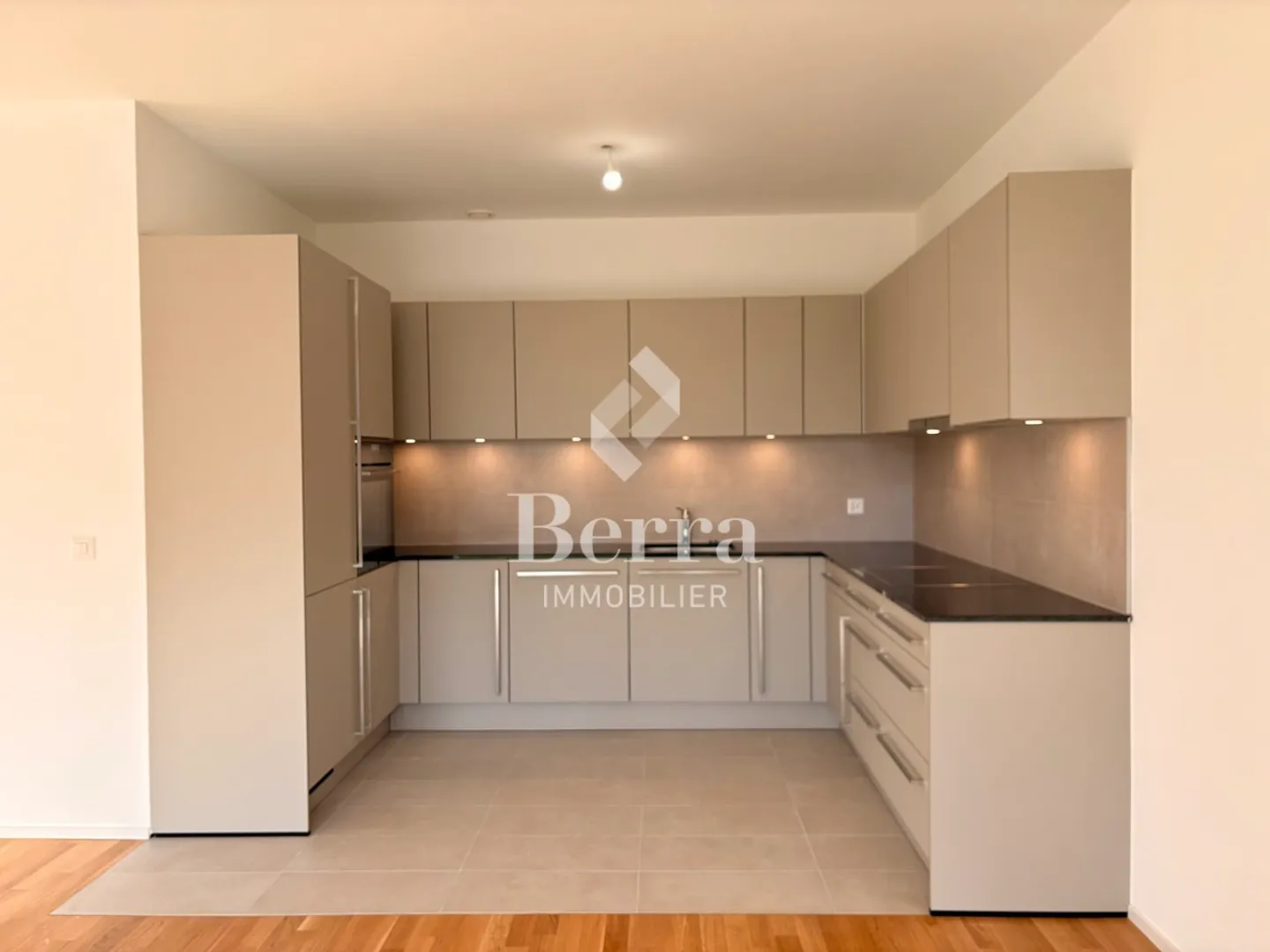 Excellent new apartment with 4.5 rooms ON THE GROUND FLOOR! - Photo 3 of 15