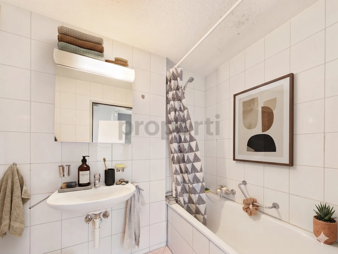 Spacious 6.5-Room Townhouse in Rural Tranquility - Photo 10 of 13