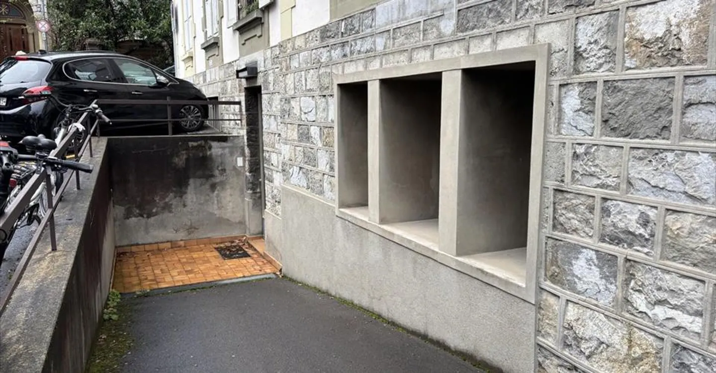 Office space for rent - Photo 7 of 9