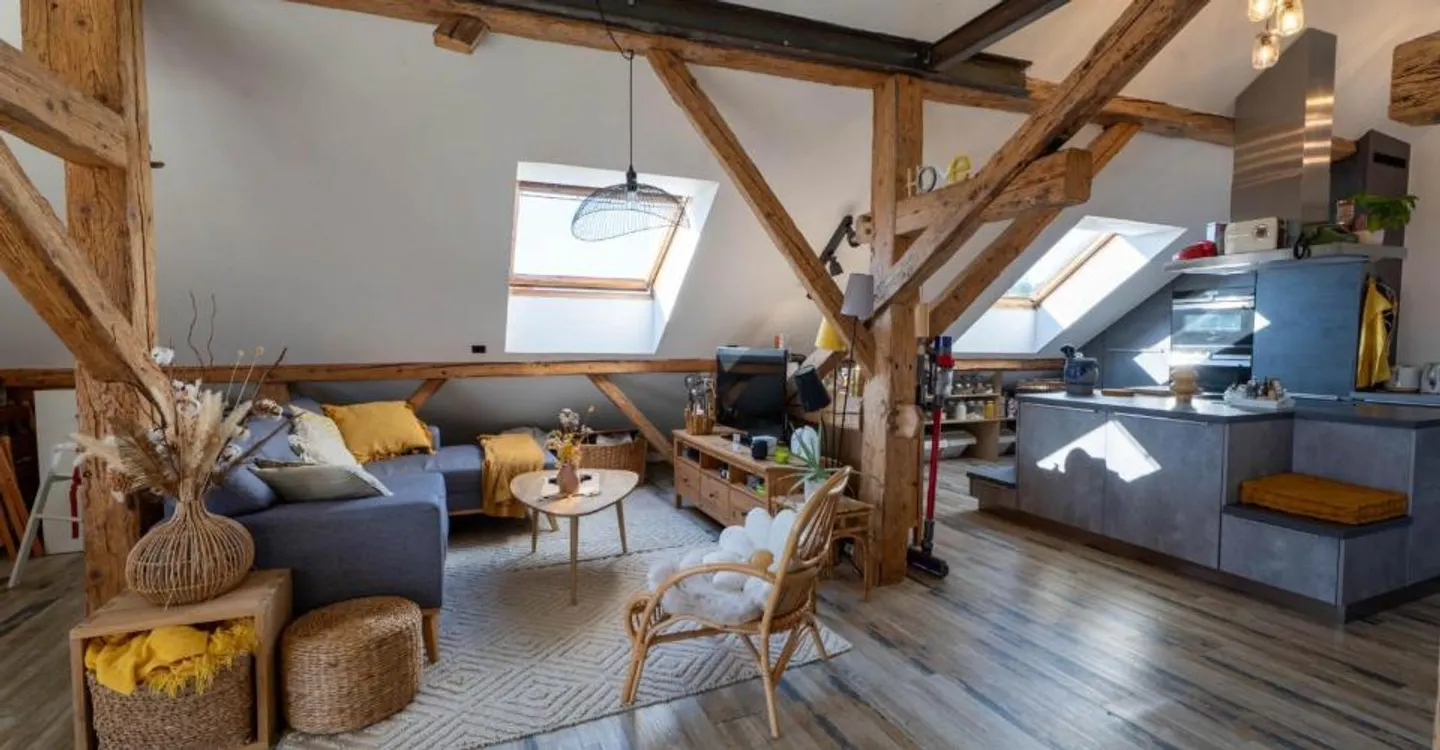 Characterful village house with 3 apartments, garden and terrace - Photo 3 of 10