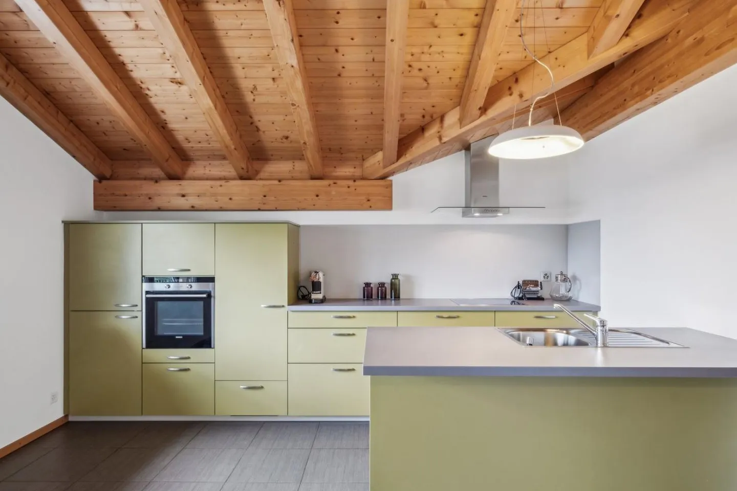 Una vista eccezionale, all'ultimo piano! - Foto 1 di 5