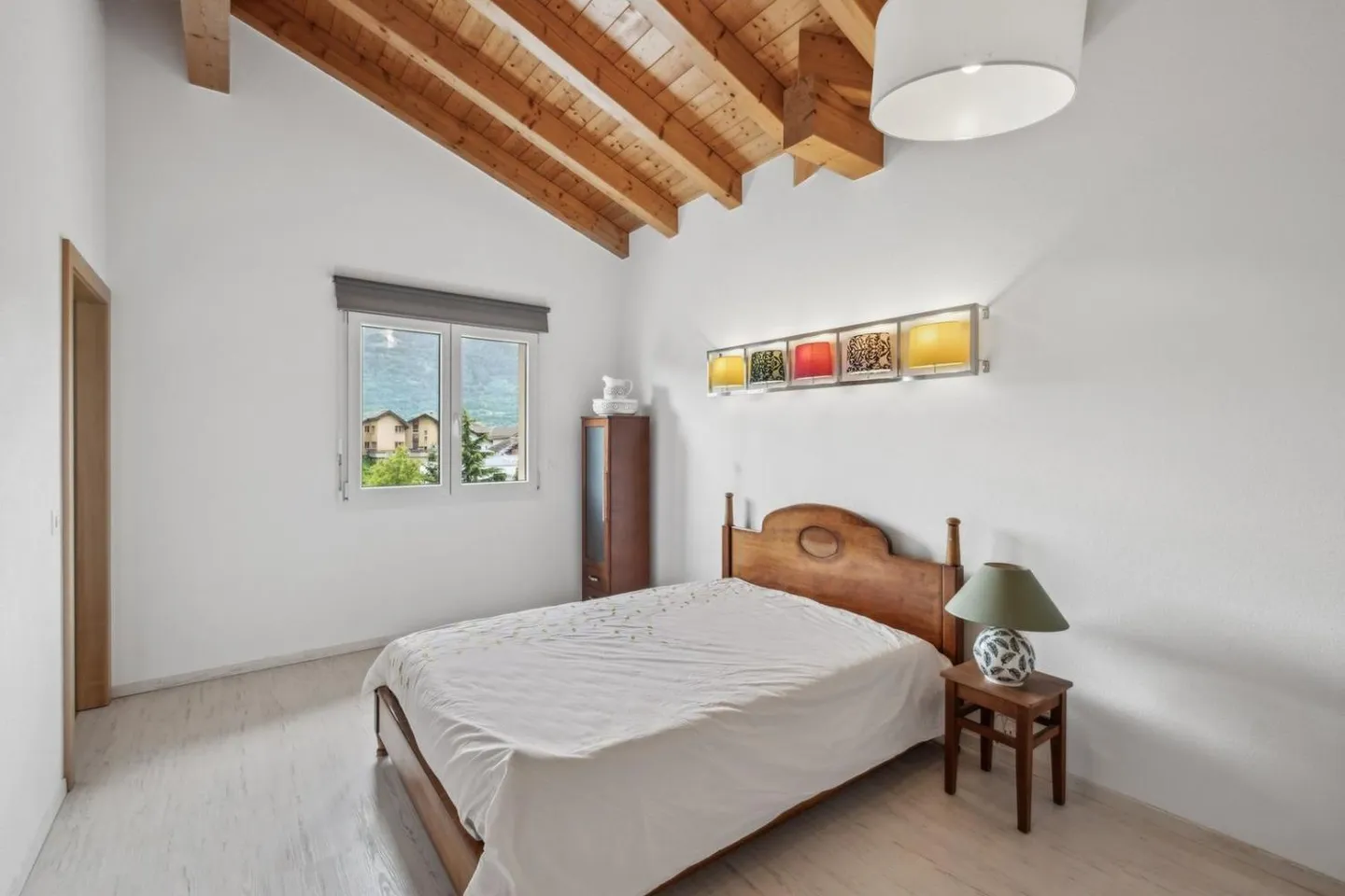 Una vista eccezionale, all'ultimo piano! - Foto 3 di 5