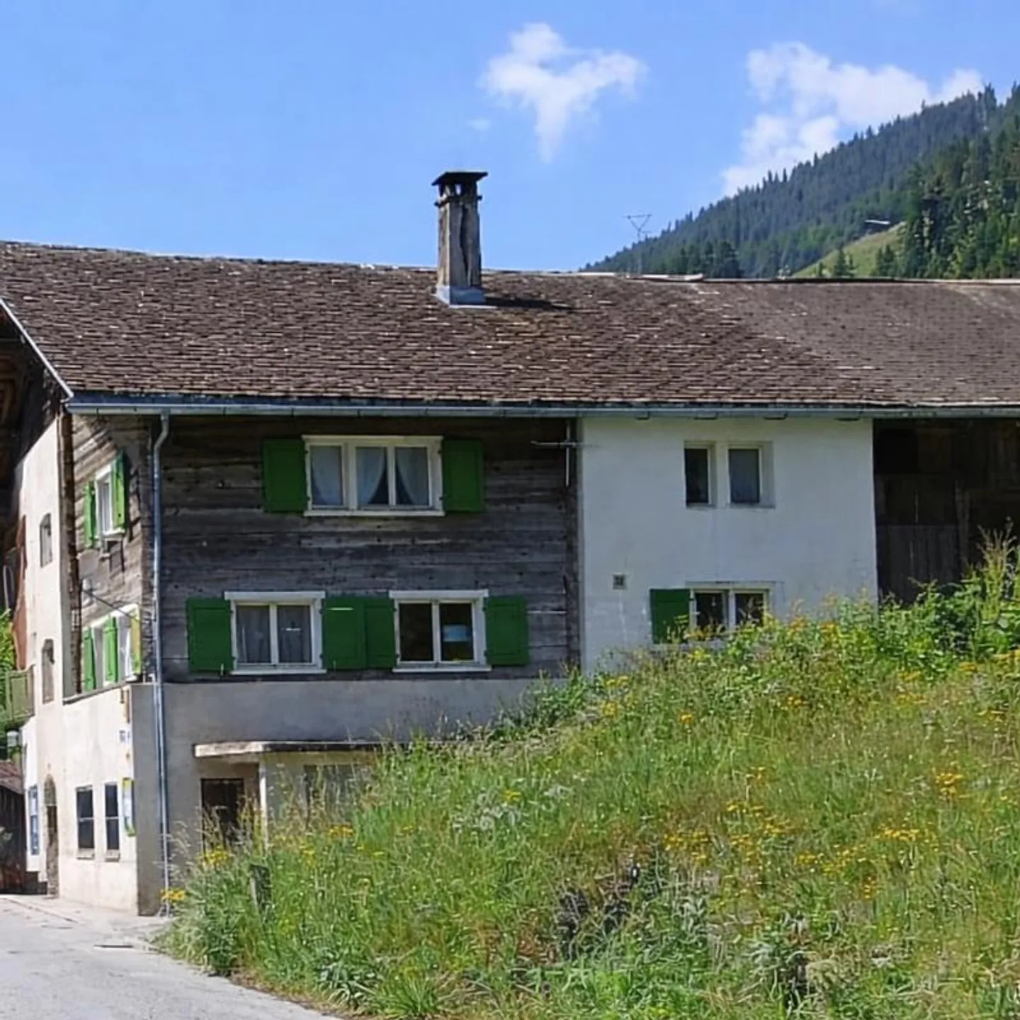 Casa familiare doppia di 12 stanze - Foto 1 di 5