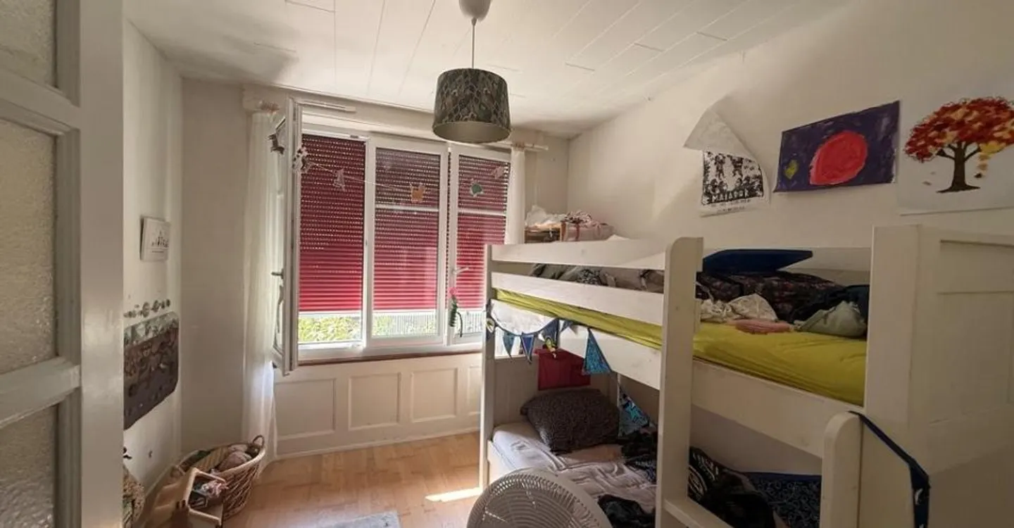 Beautiful 4.5-room apartment close to the city center - Photo 3 of 5