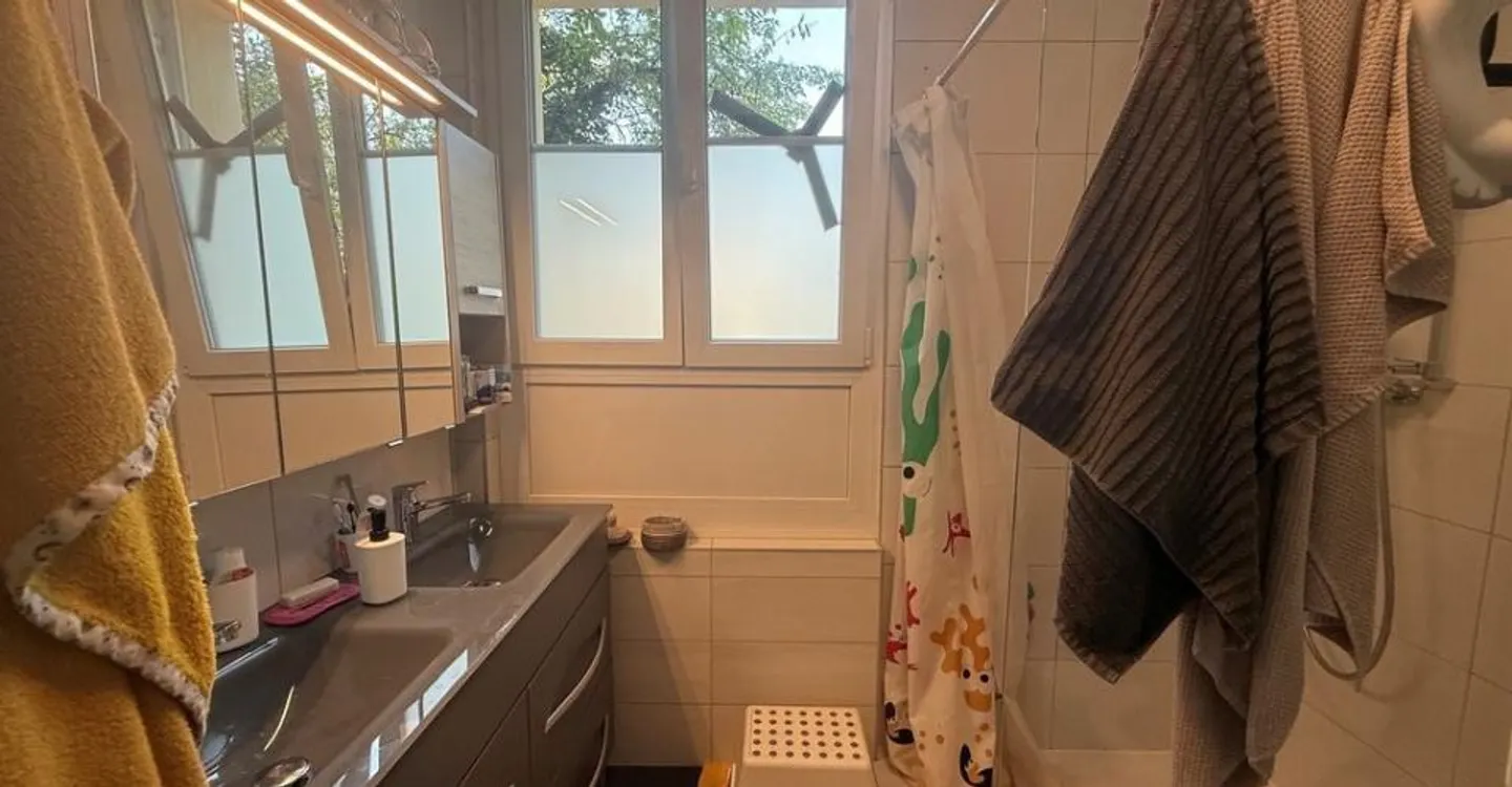 Beautiful 4.5-room apartment close to the city center - Photo 4 of 5