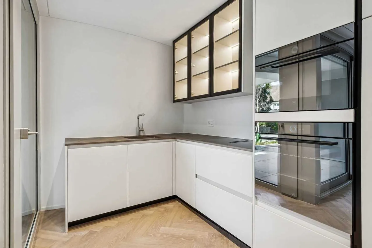 Nouvelle construction : appartement de jardin 2,5 pièces avec espace extérieur privé à Oerlikon - Photo 11 sur 13