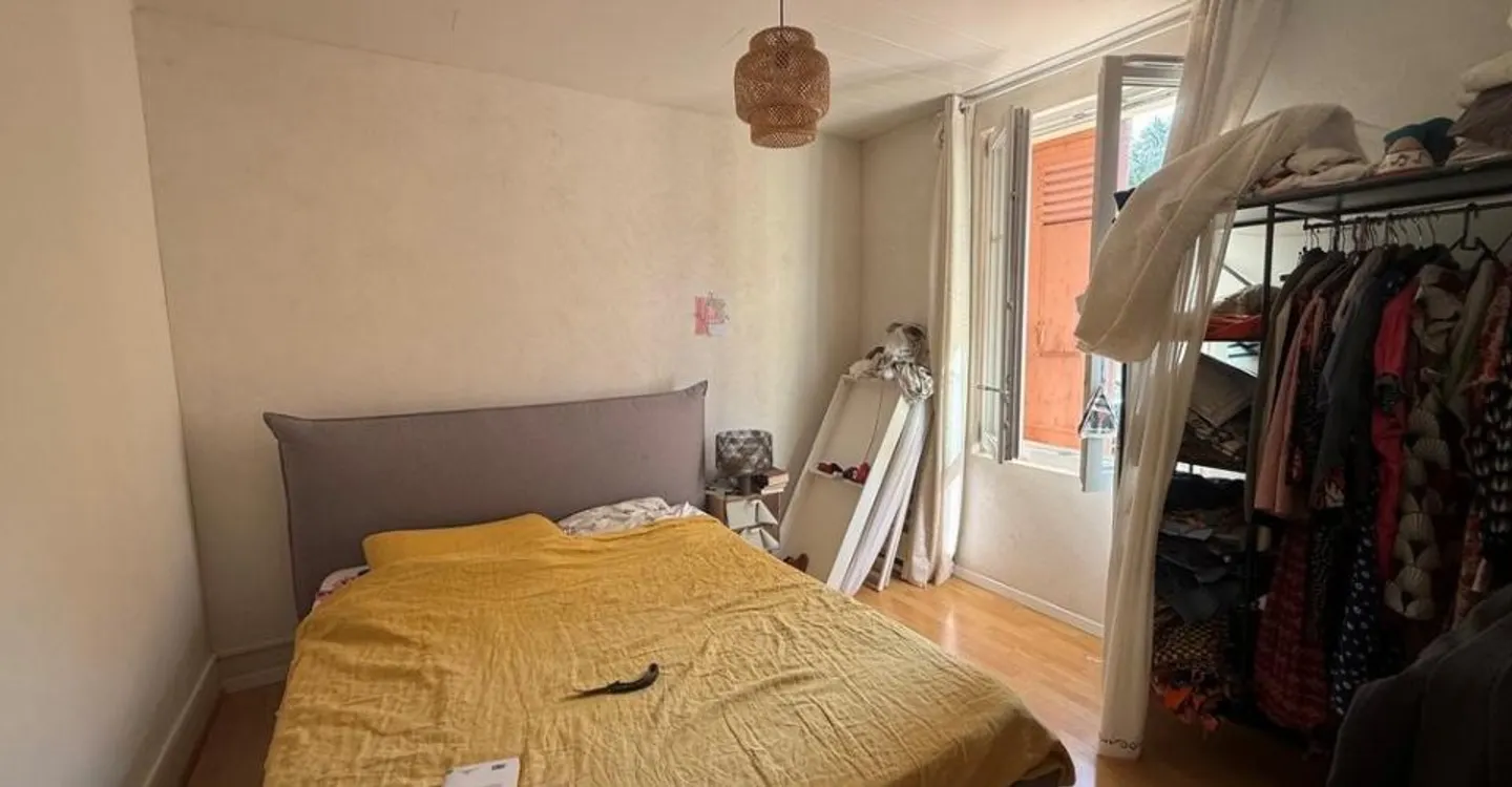 Beautiful 4.5-room apartment close to the city center - Photo 2 of 5