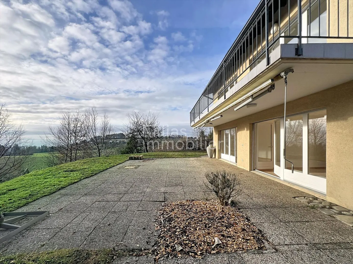 Intimité et espace au bord de la forêt - Photo 1 sur 12