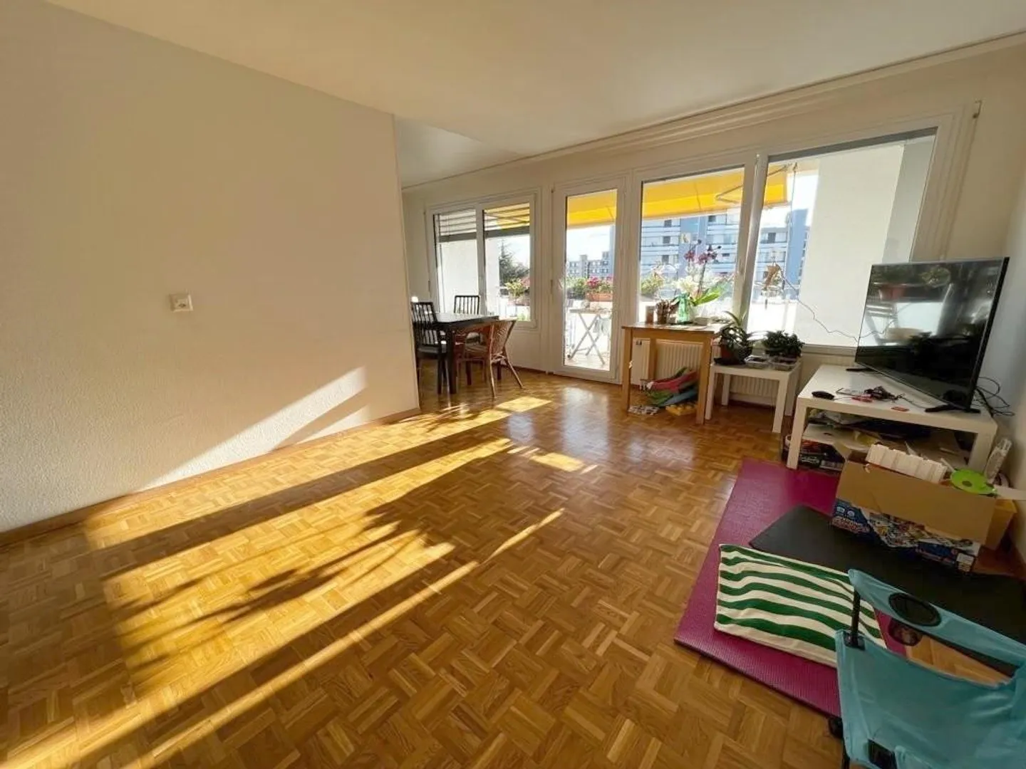 Charmante 3.5 Zimmer Wohnung - Foto 3 von 6