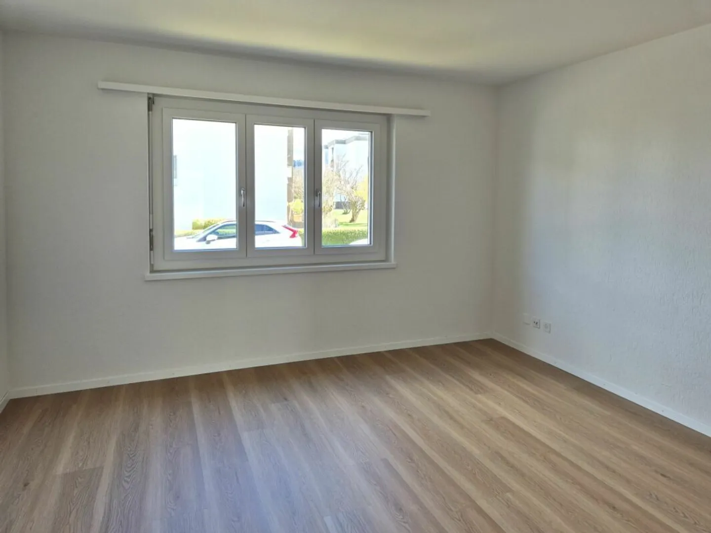 Spacious and bright 4.5 room apartment with heated winter garden - First occupancy after loving overall renovation - Photo 8 of 14