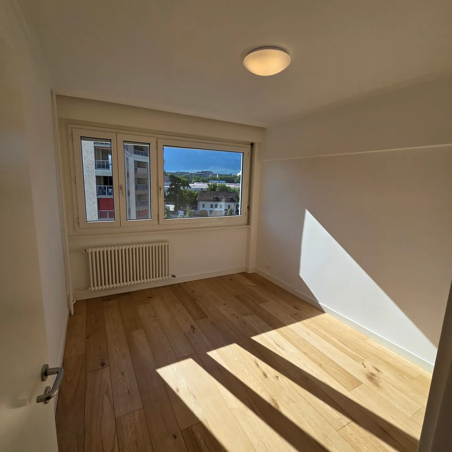 Appartamento di 4 stanze al 5° piano a Lancy - Foto 4 di 8